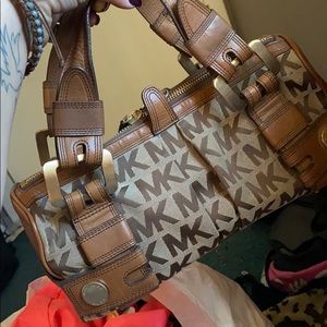 Micheal kors purse